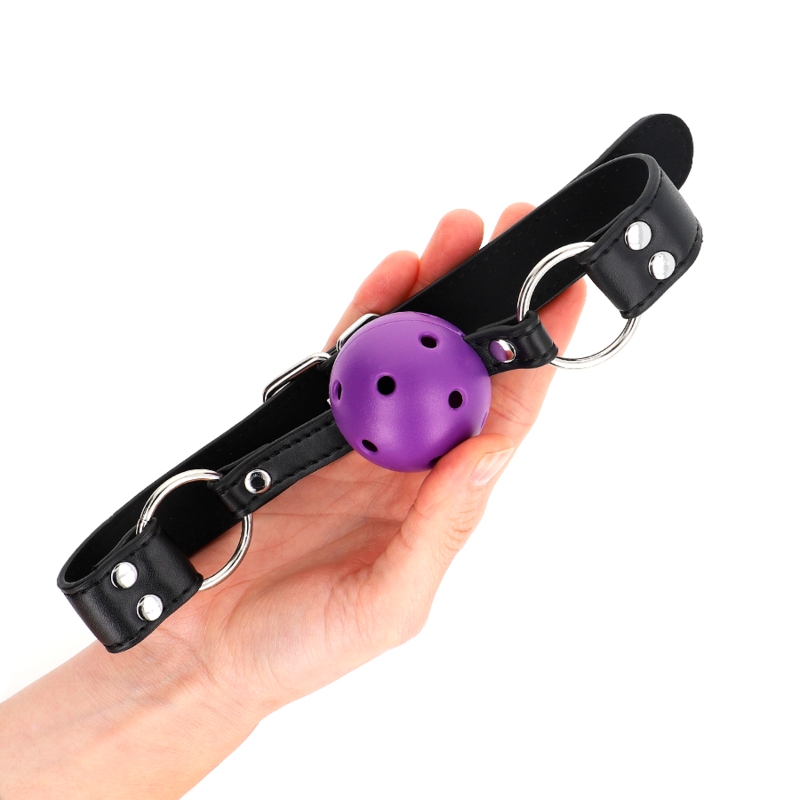 KINK - BOLA RESPIRÁVEL 4 CM MORDAÇA COM REBITE DUPLO ROXO 62,5 X 2,5 CM AJUSTÁVEL 42-58 CM